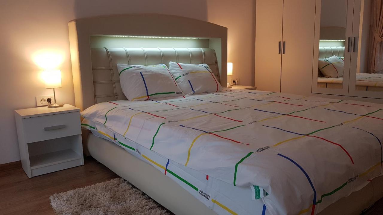 Apartament Monadin 3 Braşov Buitenkant foto