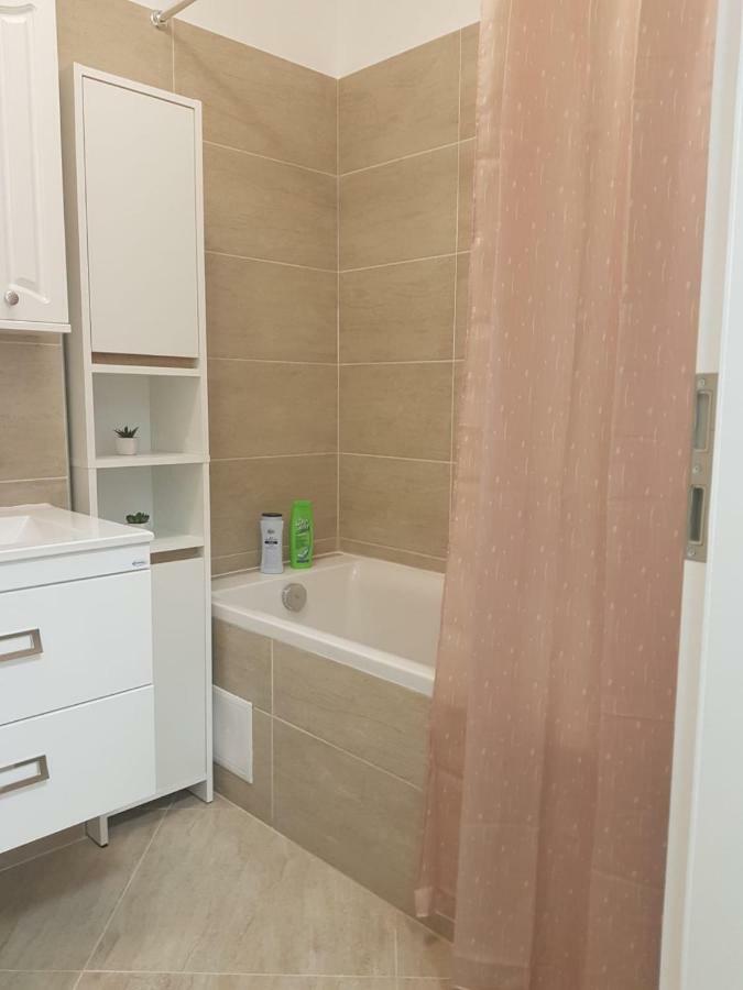 Apartament Monadin 3 Braşov Buitenkant foto