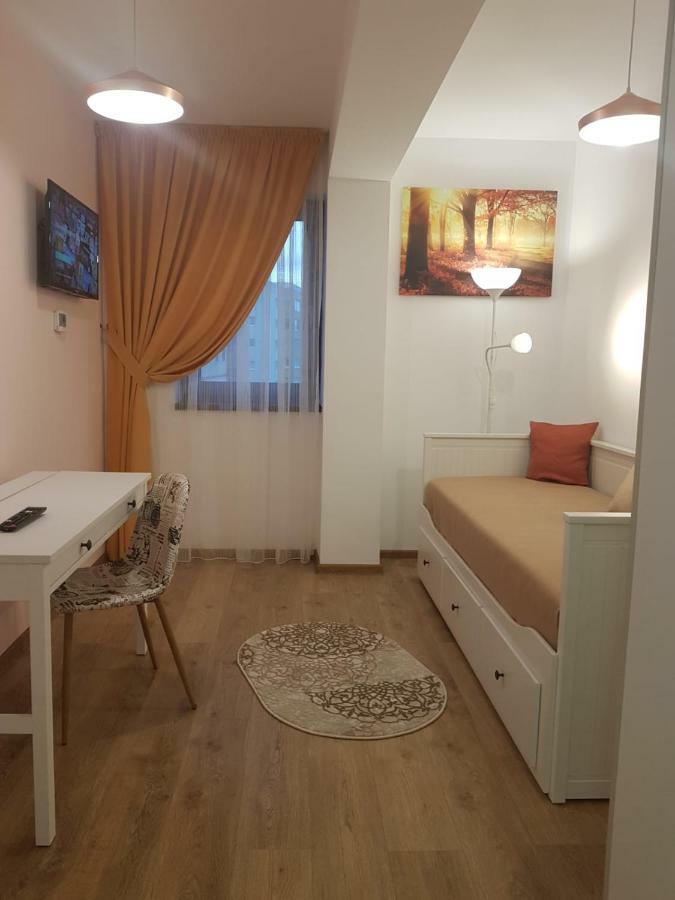 Apartament Monadin 3 Braşov Buitenkant foto