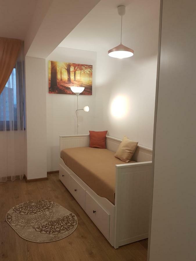 Apartament Monadin 3 Braşov Buitenkant foto
