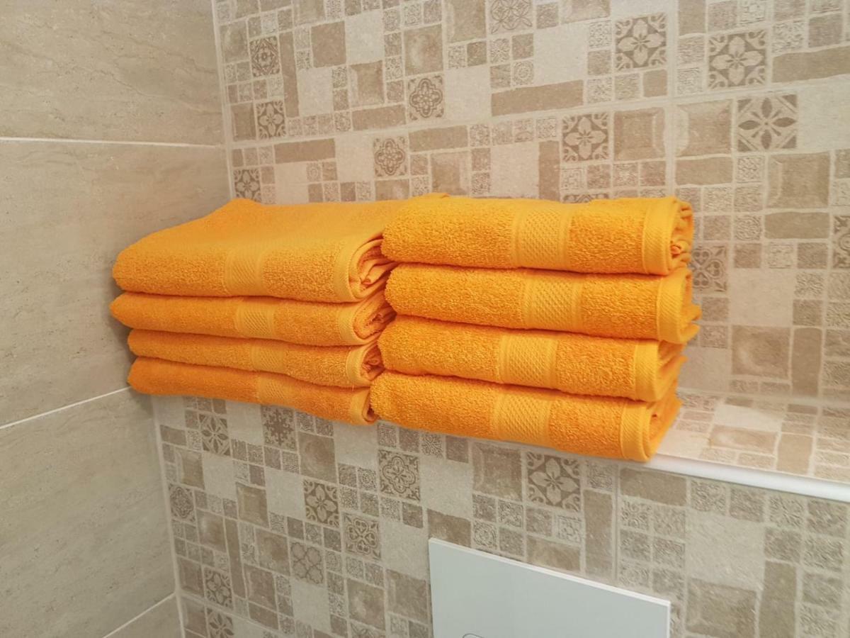 Apartament Monadin 3 Braşov Buitenkant foto