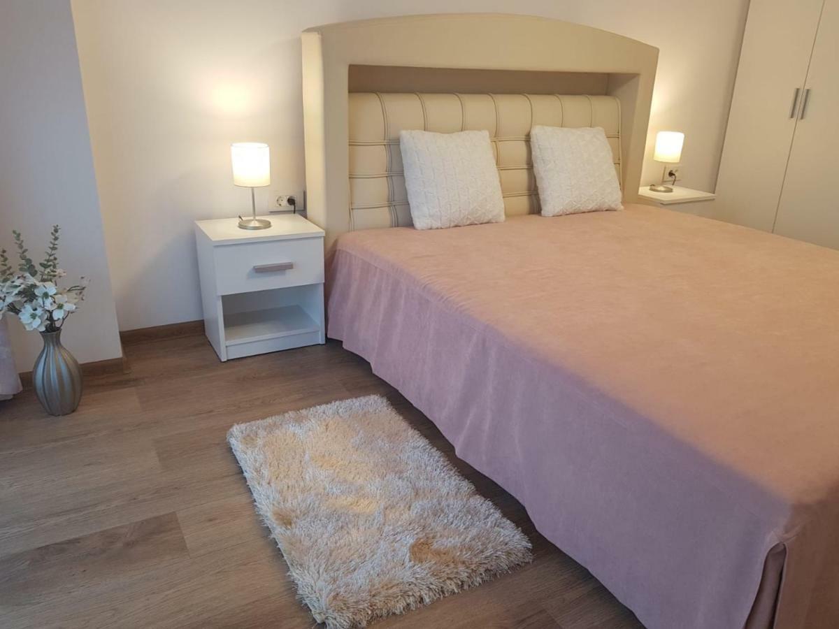 Apartament Monadin 3 Braşov Buitenkant foto
