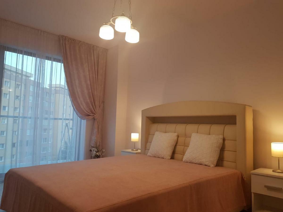 Apartament Monadin 3 Braşov Buitenkant foto